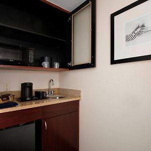 Queen Studio Mobility or hearing accessible